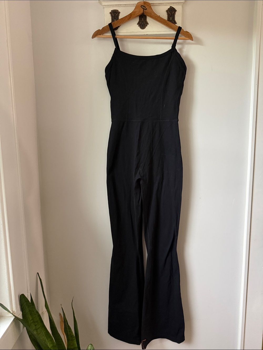SET Active Black Wide-Leg Spaghetti-Strap Jumpsuit
